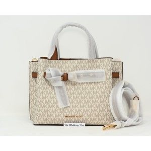 MICHAEL KORS EMILIA Small Vanilla Signature With Jet Set Wallet Set